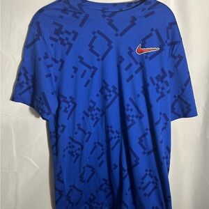 Nike Tee Hoops Short Sleeve Shirt